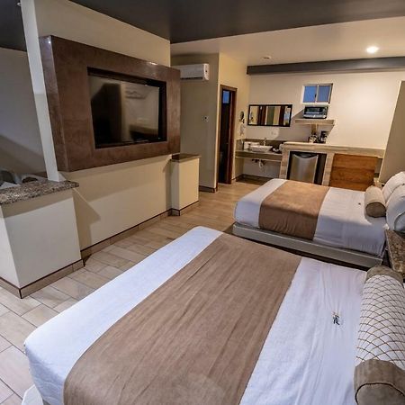 Hotel Eiffel Ensenada Ngoại thất bức ảnh