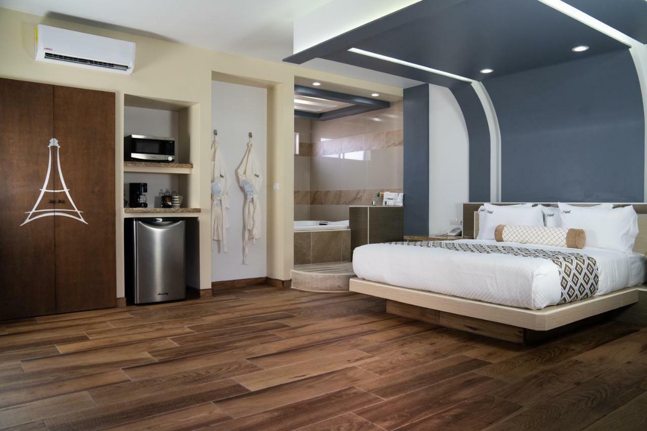 Hotel Eiffel Ensenada Ngoại thất bức ảnh